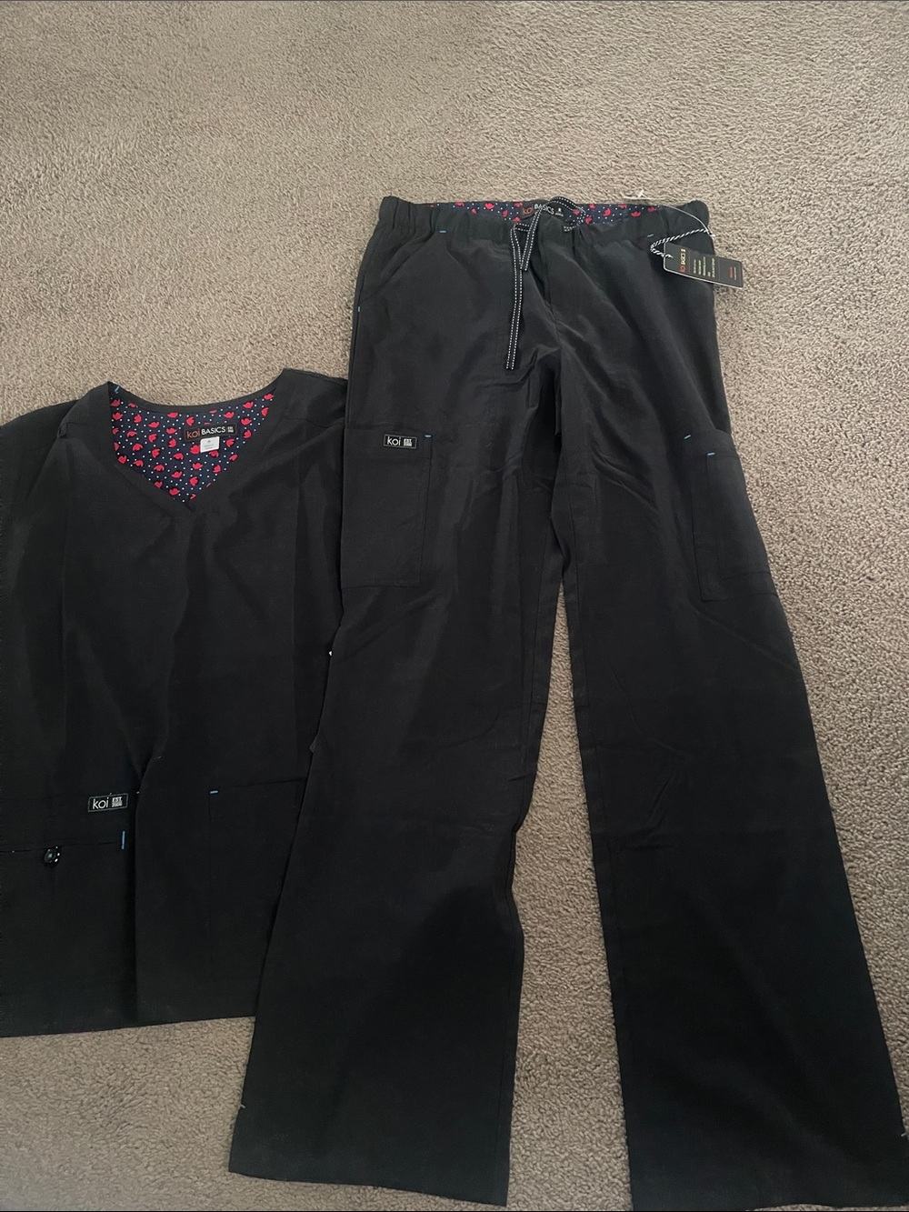 Koi Women's Black Scrub Top & Pants Set New! Size Small - Picture 6 of 6